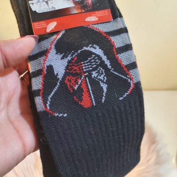 Star Wars middle calf socks  shoe size 6-12 - Picture 5 of 8